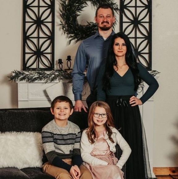 Meet your Posher, Charlene - Picture 1 of 1